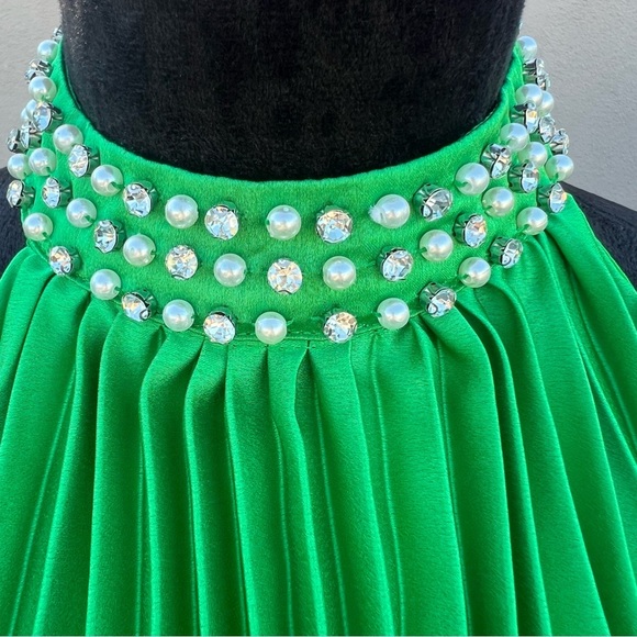 Flying Tomato Jade Embellished Halter
Neck Short Dress - Picture 6 of 10